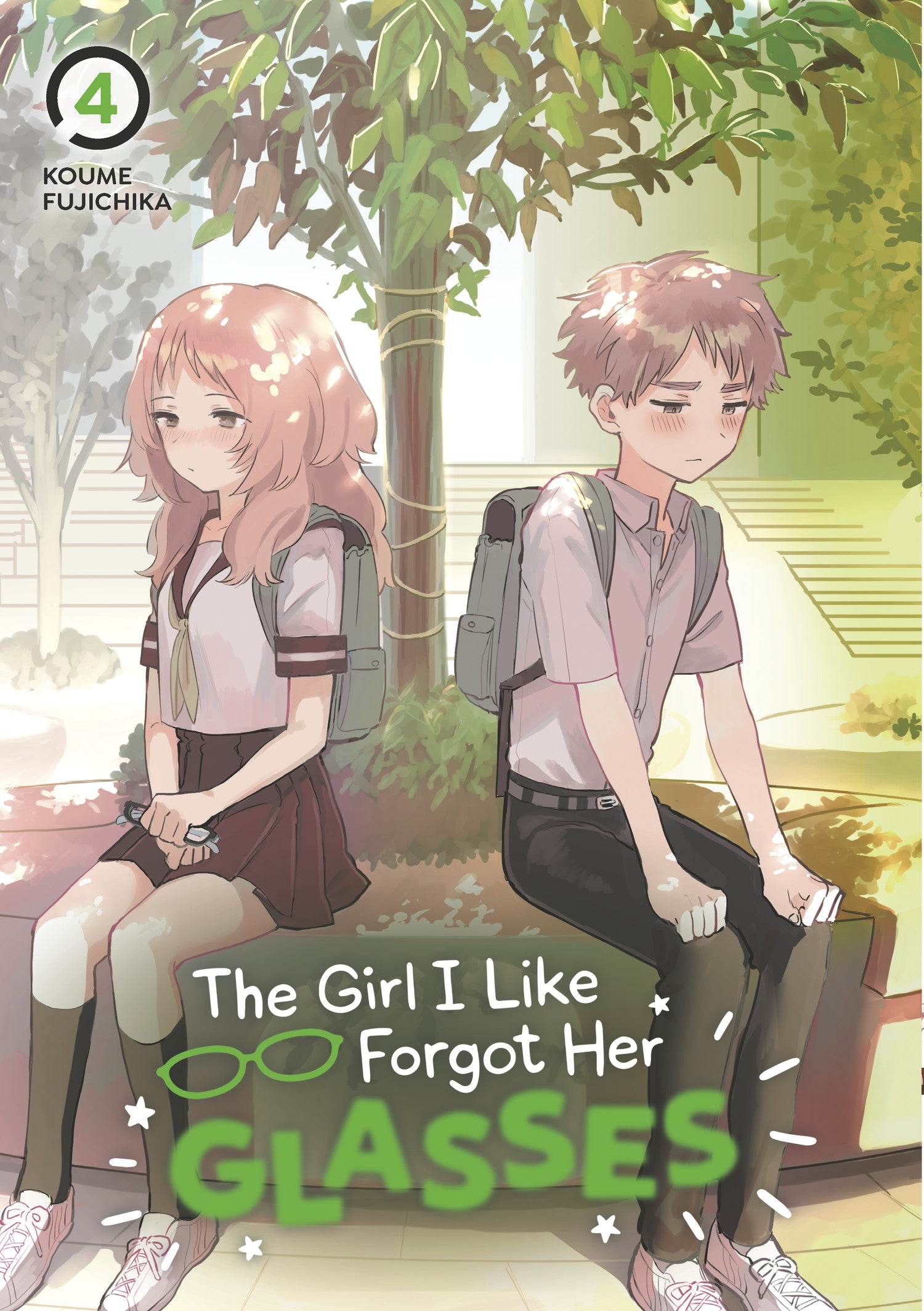 The Girl I Like Forgot Her Glasses 04 — manga cover